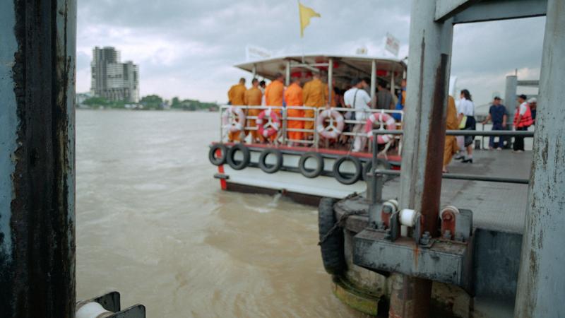 Parue dans : Chao Phraya River Express