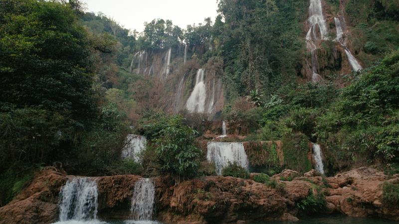 Parue dans : Umphang