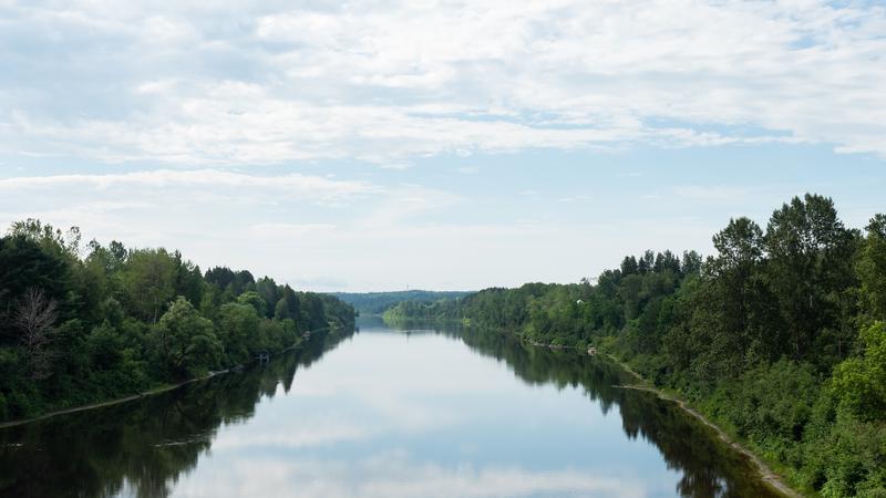 Parue dans : Entre ciel et terre