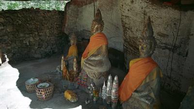 Parue dans : Nong Khai
