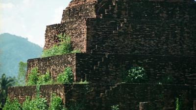 Parue dans : Sukhothai