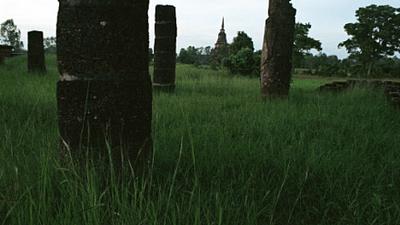 Parue dans : Sukhothai