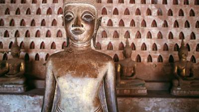 Parue dans : Vientiane