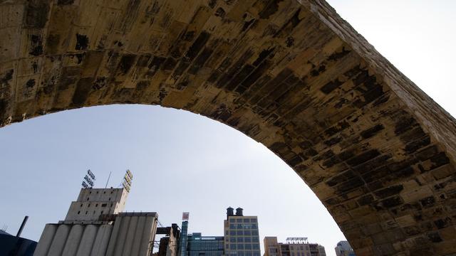 Parue dans : Minneapolis