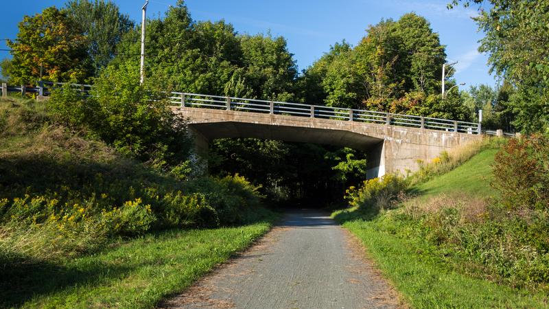 Parue dans : De Orford à Montréal à vélo