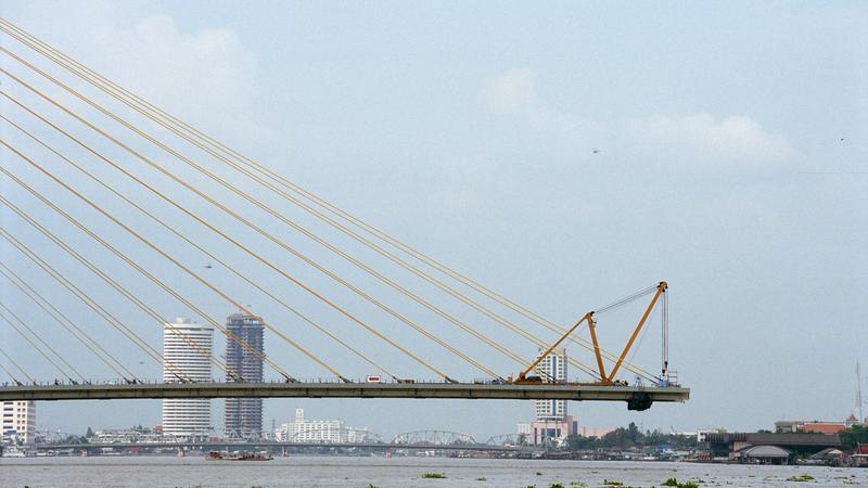 Parue dans : Chao Phraya River Express