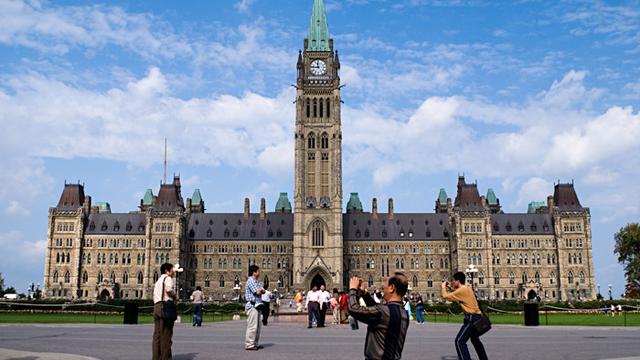 Parue dans : Ottawa