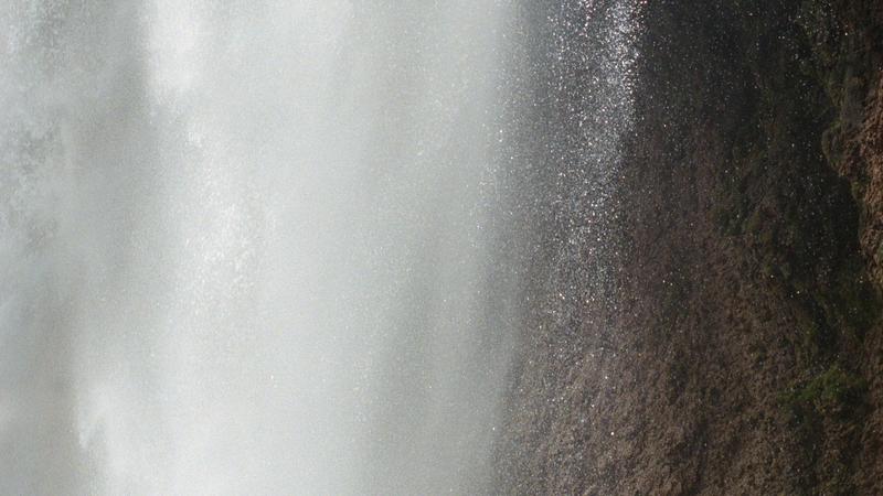 Parue dans : Umphang
