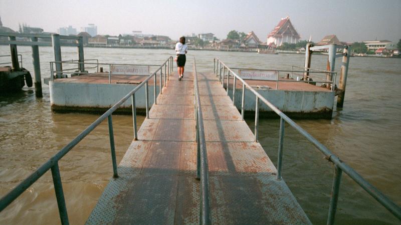 Parue dans : Chao Phraya River Express