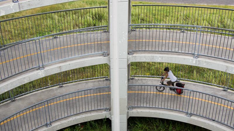 Parue dans : De Orford à Montréal à vélo