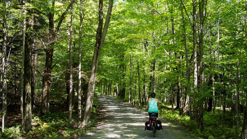Parue dans : De Orford à Montréal à vélo