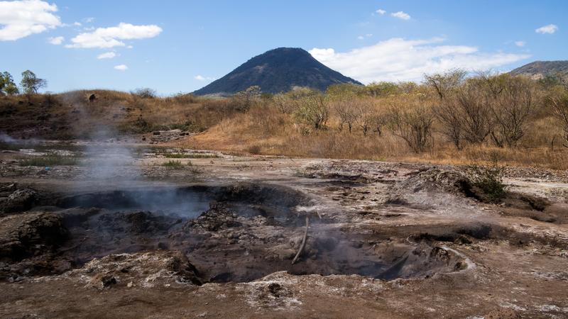 Parue dans : Volcan Telica