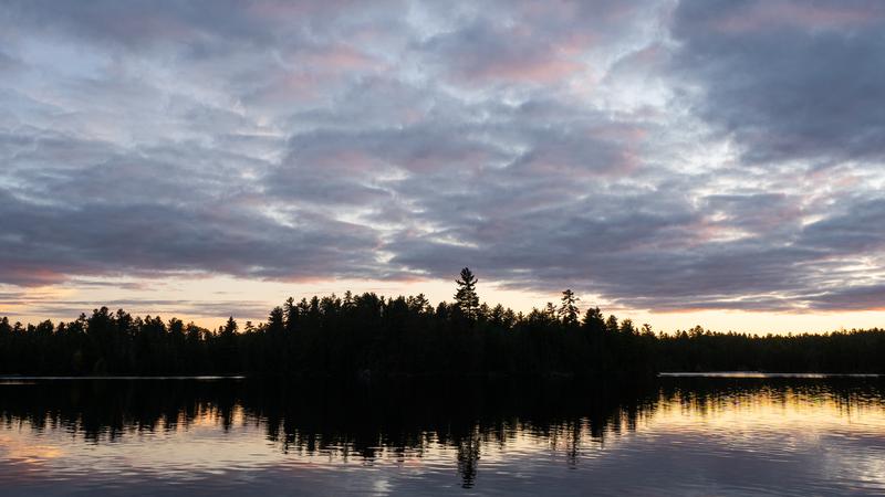 Parue dans : Canot-camping au lac Kipawa