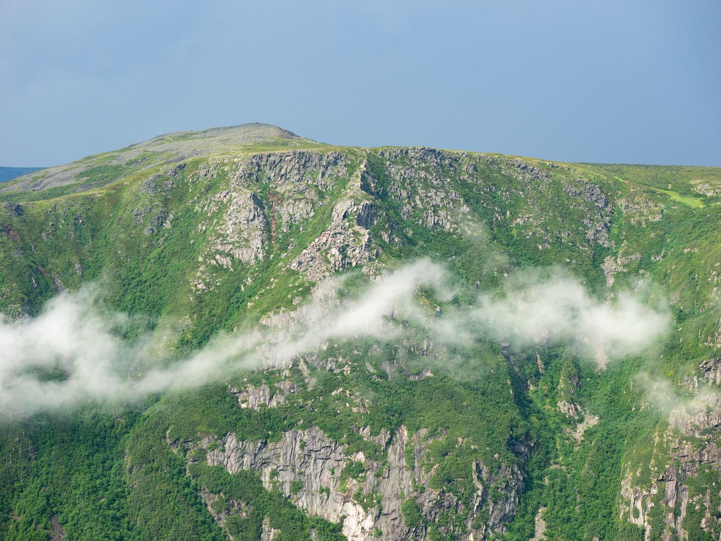 Sur les monts Richardson et Joseph-Fortin